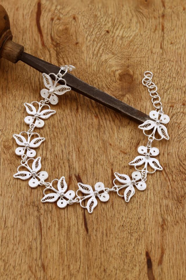 Kelebek Modeli Telkari İşlemeli Gümüş Bileklik 263