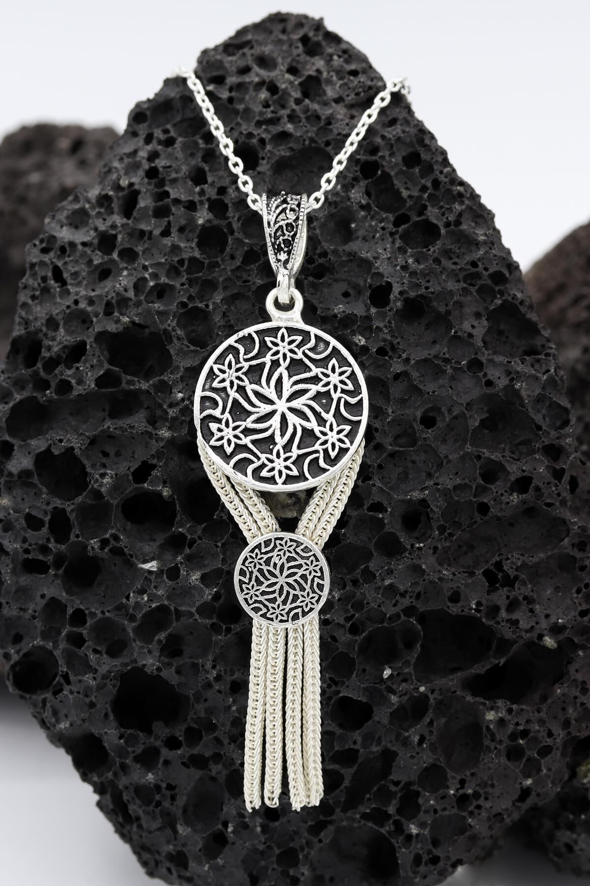 Püsküllü Mardin Hasırı Gümüş Kolye 003