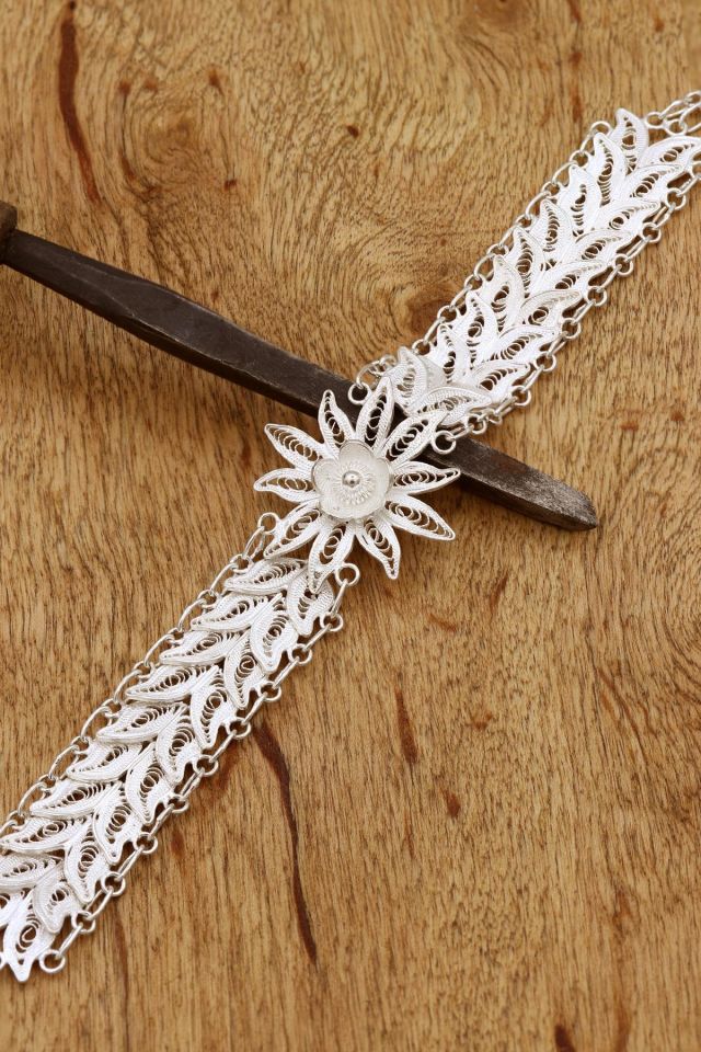 Yıldız Modeli Pullu Telkari İşlemeli Gümüş Bileklik 298