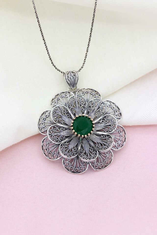 Çiçek Modeli Telkari İşlemeli Gümüş Kolye 468