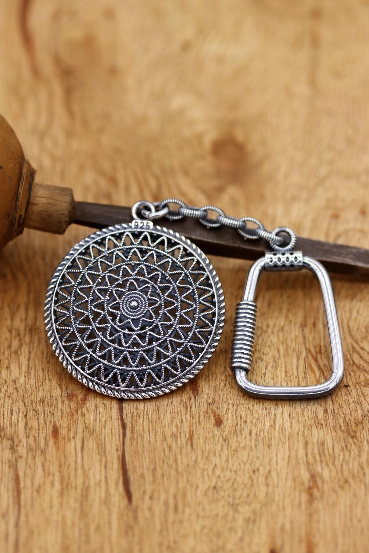 Telkari İşlemeli Gümüş Anahtarlık 052