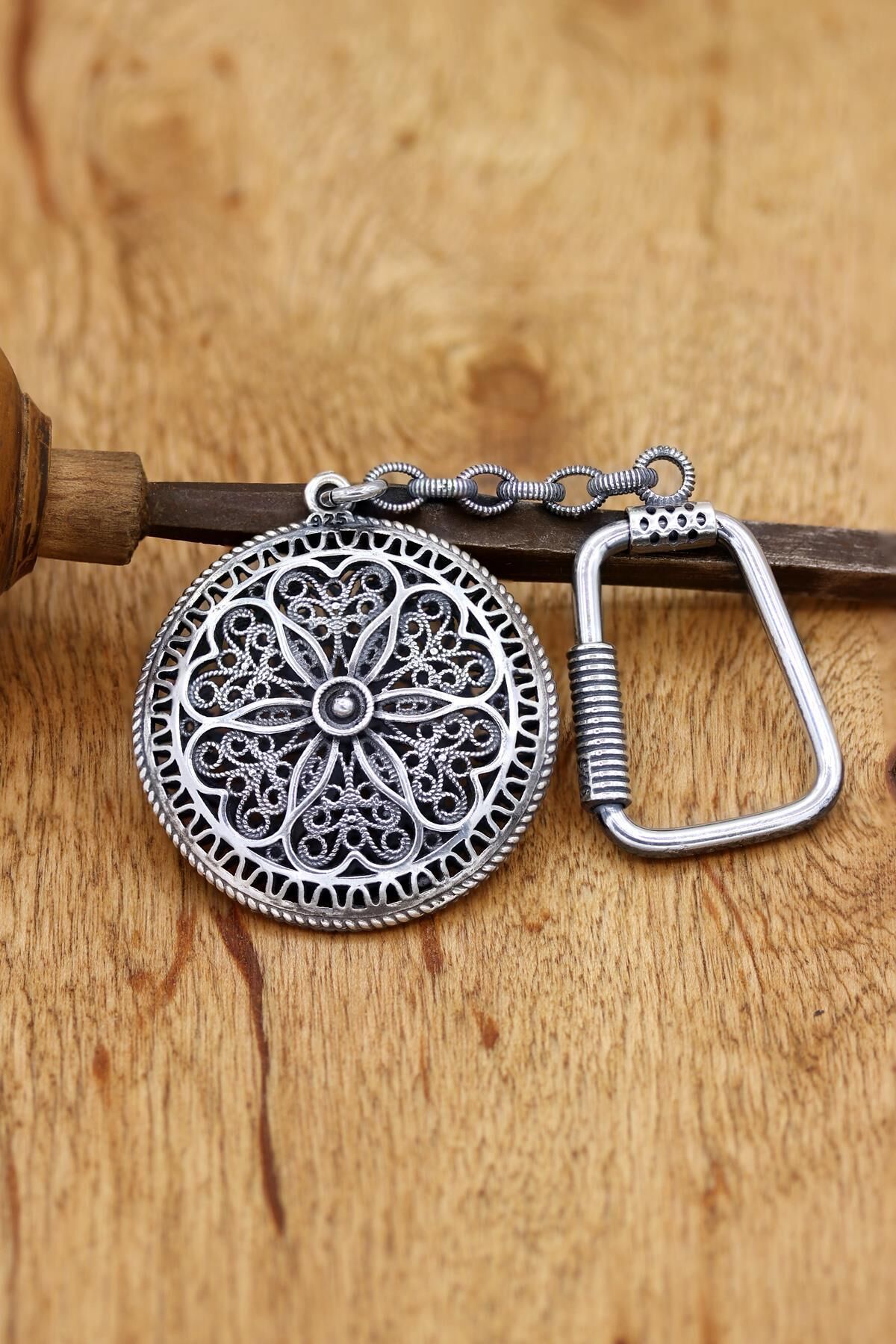 Telkari İşlemeli Gümüş Anahtarlık 059