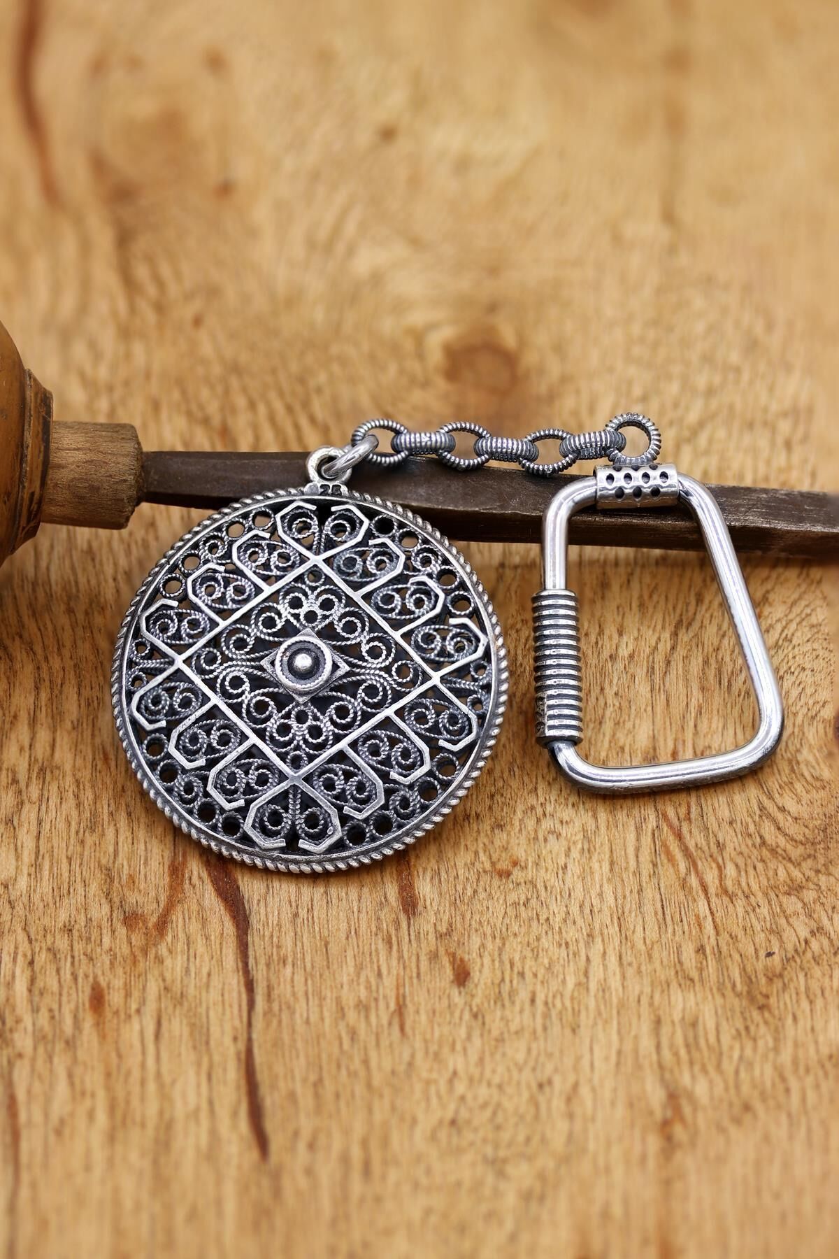 Telkari İşlemeli Gümüş Anahtarlık 061