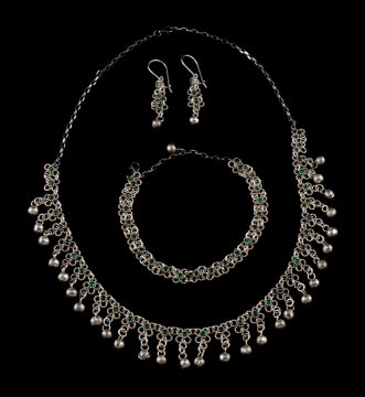 Kök Zümrüt Taşlı Tek Sıralı Yöresel Kişniş Gümüş Set 111