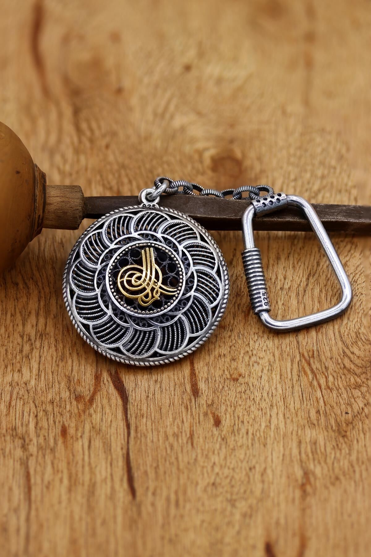 Telkari İşlemeli Osmanlı Tuğralı Gümüş Anahtarlık 072