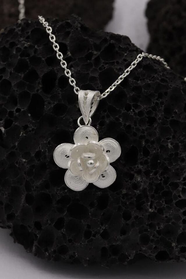 Papatya İşlemeli Telkari Gümüş Kolye 349