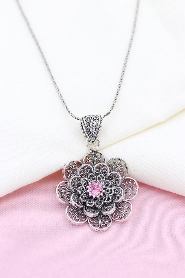 Pembe Kuvars Taşlı Papatya Modeli Telkari İşlemeli Gümüş Kolye 549