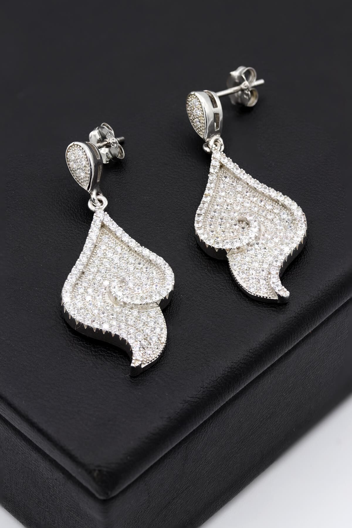 Beyaz Zirkon Taşlı Gümüş Küpe 003