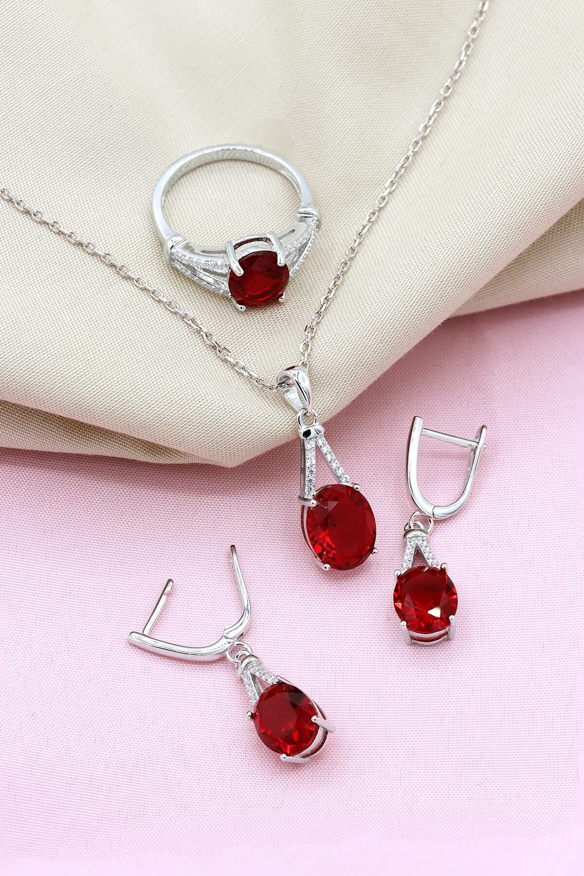 Kırmızı Zirkon Taşlı Damla Modeli Gümüş Set 063